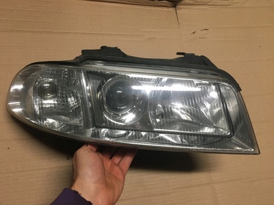 8D0941030AN фара правая передняя ксенон audi a4 b5 fl