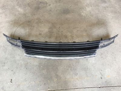 622549048R renault scenic 3 рестайлинг решётка бампера хромированная