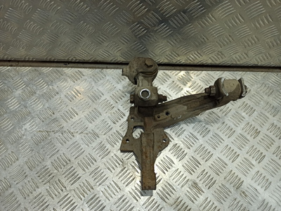 4230548010 Цапфа Camry XV40 (06-11)/XV30 (01-06)/XV50 (11-18)/ES240/350 (06-12)/Highlaner (00-07) зад L б\у (арт. )
