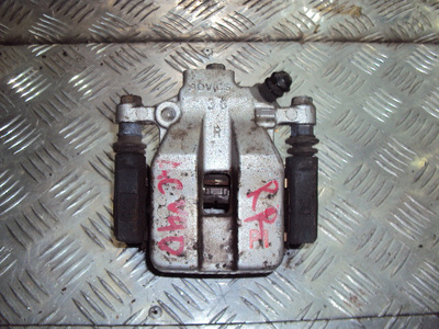 4783033211 Суппорт Camry XV40 (06-11) зад R б\у (арт. )
