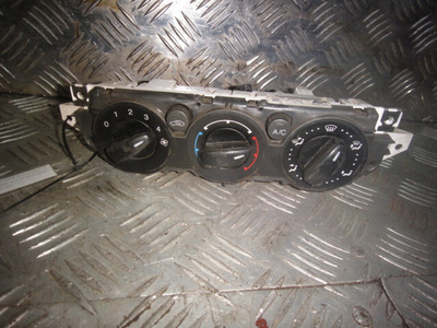 3M5T19980AC Блок управления отопителем Focus 2 (05-11) / C-Max (03-11) c A/C б/у (арт. )