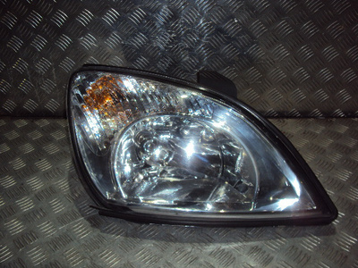 T113772020AB Фара Tiggo T11 (06-) R б\у с дефектом (арт. )