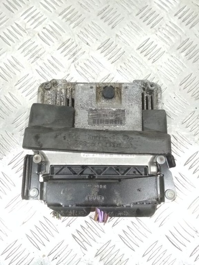 03L906018JR Блок управления двигателем Audi A4 B8/8K (2007-2011) 2011