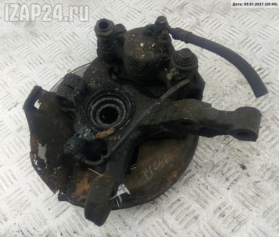 D06133060B Ступица передняя правая Mazda Demio 2000 , кулак - D20533020