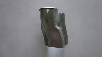 6R0825748A жесть osłaniająca трубки топлива oryg.