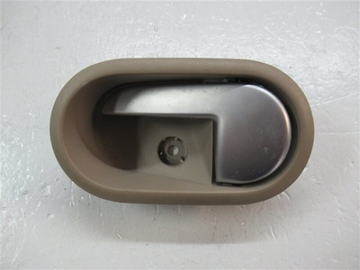 1329939 Ручка двери Ford FIESTA MK6 (CBK) 2005