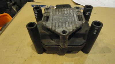 032905106B Катушка зажигания Volkswagen Golf 4 поколение 2000