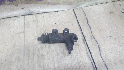 3147012092 Рабочий цилиндр сцепления Toyota Corolla AE91 1990 31470-12092