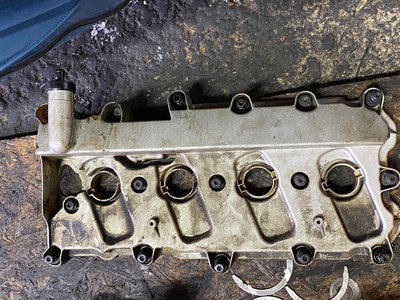 079103471 Крышка клапанная ДВС Audi A8 D4 (2010—2014) 2012 ,079103472