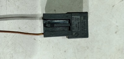 8R0973705 Разъём Audi Q7 4L 2007
