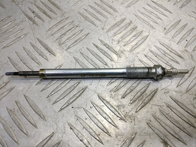 SH0118601 Свеча накала Mazda 3 BM (13-)/6 GJ (12-)/CX-5 (12-17) SHY1 б/у (арт. )