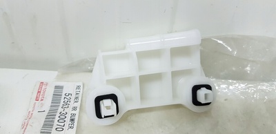 5256330070 lexus gs 05 - 11 каретка бампер задняя крепление лампы левый