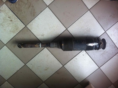 A2203200913 Амортизатор задний правый Mercedes S W220 2001 ,A2203205613,A2203206213,A2203200253,215,A2209972282,A2209978782