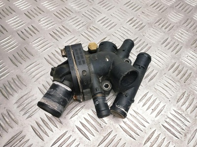 8200065390 корпус термостата Renault Scenic 2003 ,8200065392
