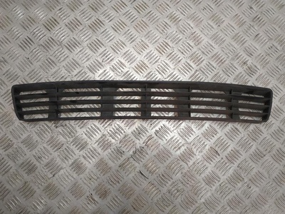 8D0807683 Заглушка (решетка) в бампер Audi A4 B5 1998
