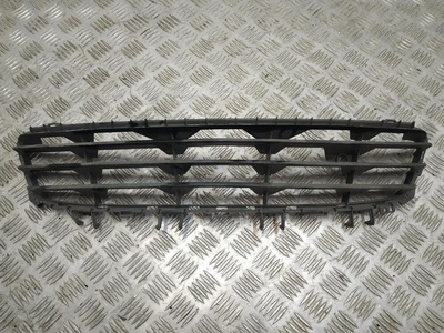 24460271 решетка в бампер Opel Astra H 2004