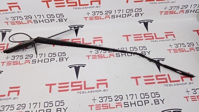 104667000C Рычаг правый верхний Tesla Model X 2020 1046670-00-C