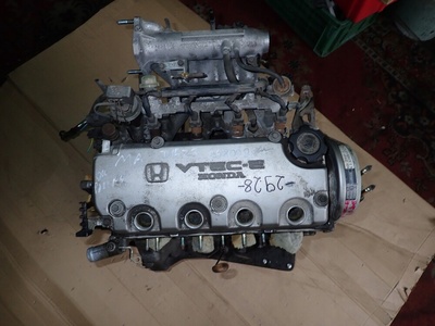Honda civic имеет 5d 95 - 97 двигатель d15z3