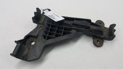 4A0807483A Кронштейн крепления бампера переднего Audi A6(C4) 1996