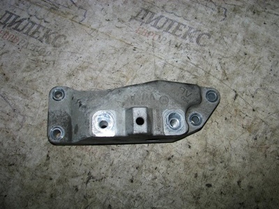 1K0199117AB кронштейн акпп VW Passat (B6) 2005-2010 2007