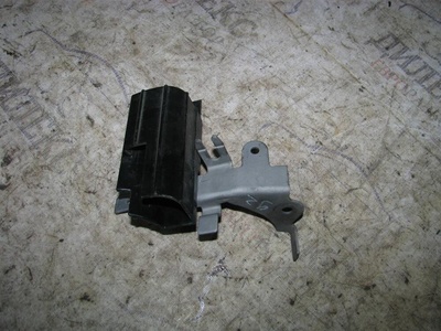 3C0971858B кронштейн VW Passat (B6) 2005-2010 2007