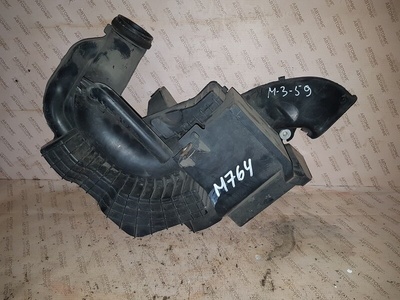 LF5013201B Резонатор воздушного фильтра Mazda 3 I (BK) Рестайлинг (2006–2009) 2008 LF50-13-201B