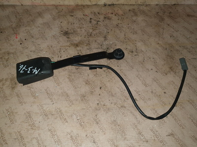 KD4557620B Ответная часть ремня безопасности Mazda 3 III (BM) (2013–2017) 000 2014 KD45-57-620B