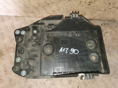 B45A56040A Площадка АКБ Mazda 3 III (BM) Рестайлинг (2016–2018) 2017 B45A-56-040A