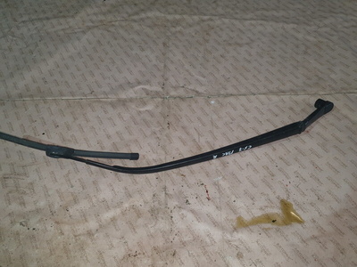 EG2267321C Поводок стеклоочистителя передний Mazda CX-7 I (2006–2009) 2007 EG22-67-321C