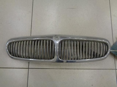 C2S19688 Решетка радиатора Jaguar X-TYPE 2001-2009 2002