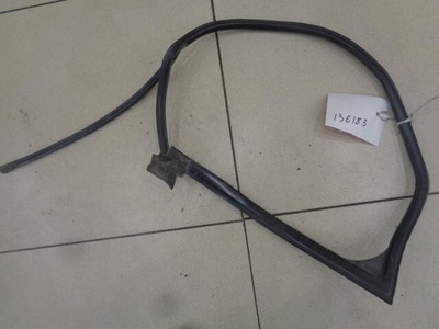 4B0837440M Уплотнитель стекла двери передней правой Audi A6 C5 1997-2004 1997