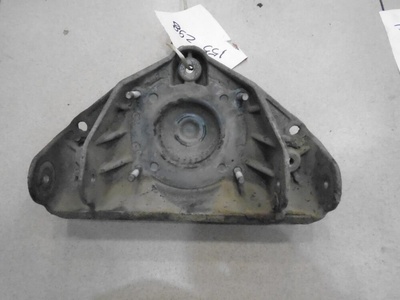 95534301521 Кронштейн амортизатора передний Porsche Cayenne 2002-2010 2004
