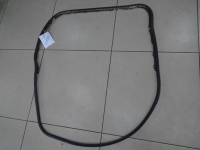 4F0839911B Уплотнитель двери задней Audi A6 C6 2004-2011 2008