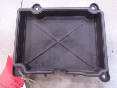 4E1863996A Крышка Audi A8 D3 2002-2010 2004