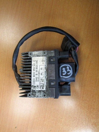 8D0959501C Блок управления вентилятором радиатора Audi A6 4B/C5 2000