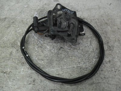 Замок капота Volkswagen Passat B5+ (GP) 2001