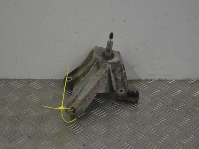 8200429499 Кронштейн КПП Renault Kangoo 2 (2007-2019) 2009