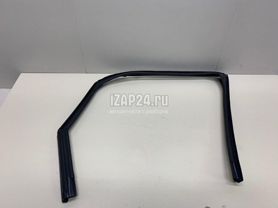 9676852980 Уплотнитель стекла двери Citroen-Peugeot C4 Picasso (2014 - 2018)