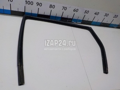 1229755 Уплотнитель стекла двери Ford Focus I (1998 - 2005)