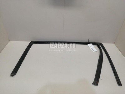 1370168 Уплотнитель стекла двери Ford Fusion (2002 - 2012)