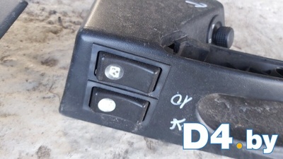 Кнопка стеклоподъемника переднего левого DAF LF 2004