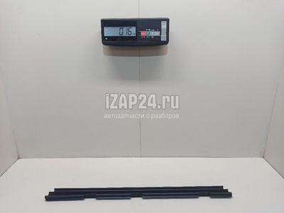3B0837471CB41 Уплотнитель стекла двери VAG Superb (2002 - 2008)