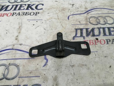 4f5827507b ответная часть замка багажника Audi A4 (B7) 2004-2009