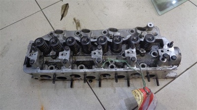 MD185925 Головка блока цилиндров Mitsubishi Pajero, Montero 2 1991-2004 1992