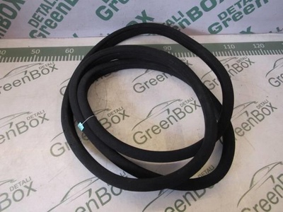 A2046971051 Уплотнитель Mercedes C W204 2012