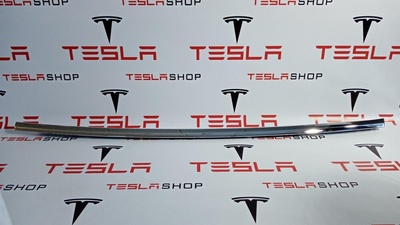 103225000J накладка двери (крышки) багажника задней правой Tesla Model X 2020 1032250-00-J,1032250-00-H