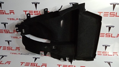 107835900C Обшивка багажника левая верхняя Tesla Model X 2020 1078359-00-C