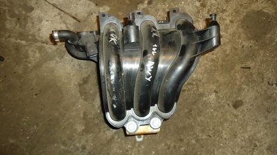 03D129743D Коллектор впускной Skoda Fabia 1 поколение 2004