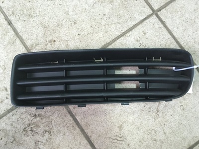 SD07007GALV Решетка бампера Skoda Octavia А4 2001 - 2008 , 1U0807367B01C