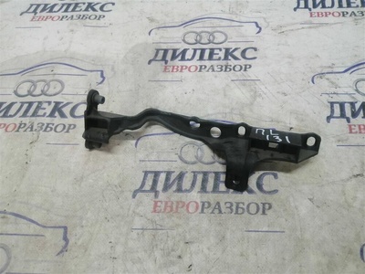 7l0805733 кронштейн фары VW Touareg 2002-2010